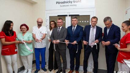 Nemocnica AGEL Komárno otvorila zrenovovanú pôrodnicu rodinného typu